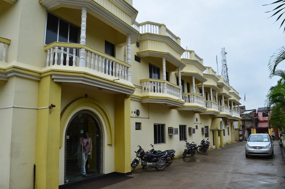 Hotel RK Palace — hotel in Pakur