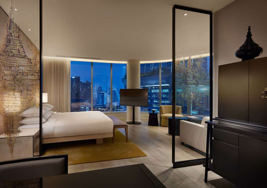 Park-Hyatt-Bangkok-P042-Park-Deluxe-Corner-Room.4x3.jpg,Park-Hyatt-Bangkok-P042-Park-Deluxe-Corner-Room.16x9.jpg