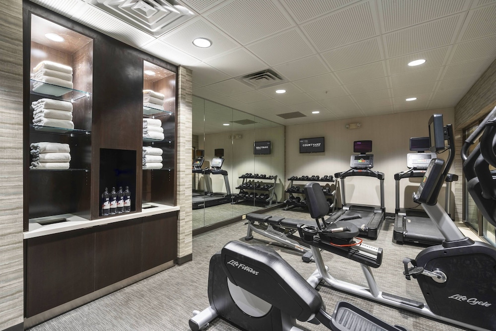 Courtyard by Marriott Cleveland Willoughby - photo 25