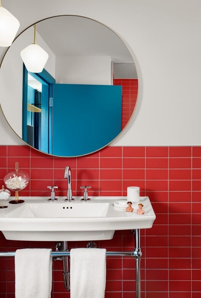 The Ruby Hotel - photo 24