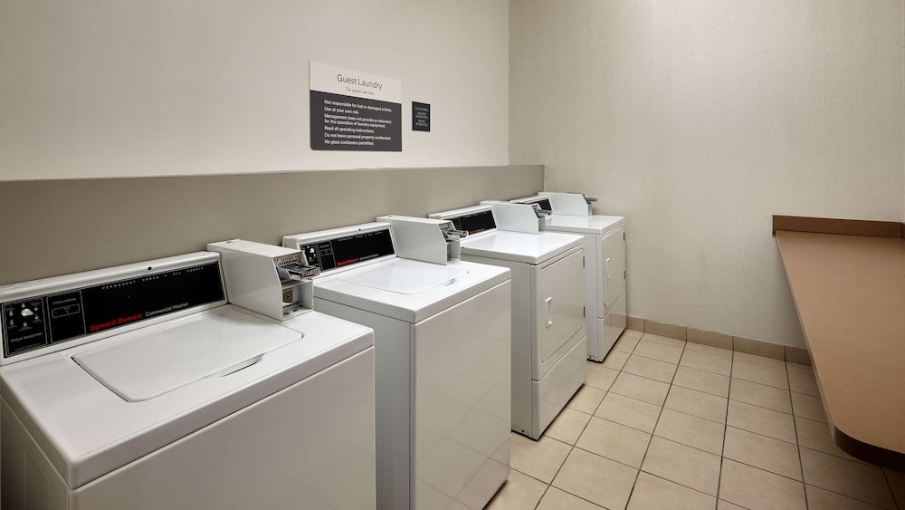 Hilton Garden Inn Merrillville - photo 32