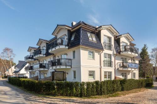 Villa Strandblick — 4-Star Luxury Hotel in Zingst, Germany