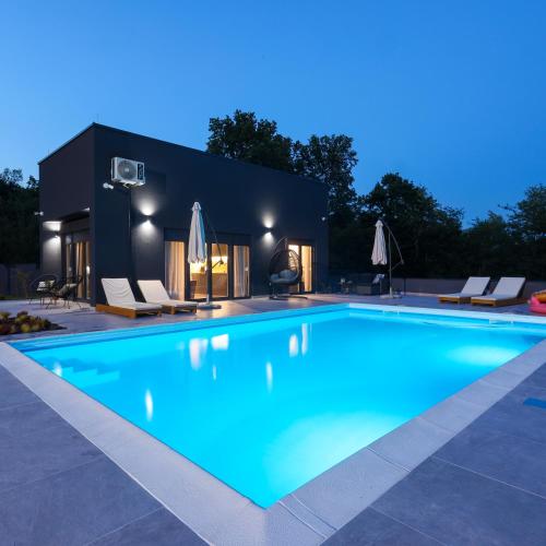 Vila Monia — 4-Star Luxury Hotel in Zvornik, Bosnia and Herzegovina