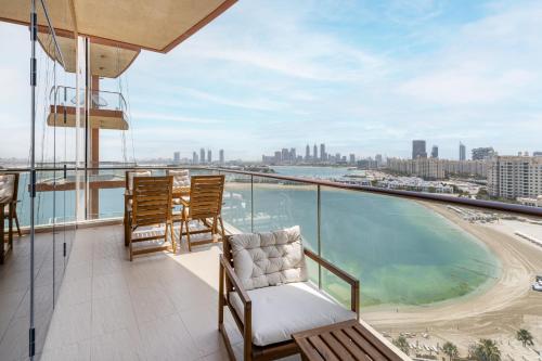 Full Sea View 2BR w maid's room in Tiara Residence Palm Jumeirah Allsopp & Allsopp — 5-Star Luxury Hotel in Dubai, United Arab Emirates