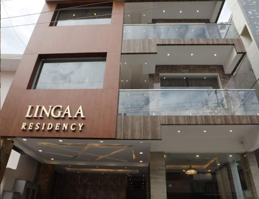 Lingaa’s Residency in Tiruvannamalai, India
