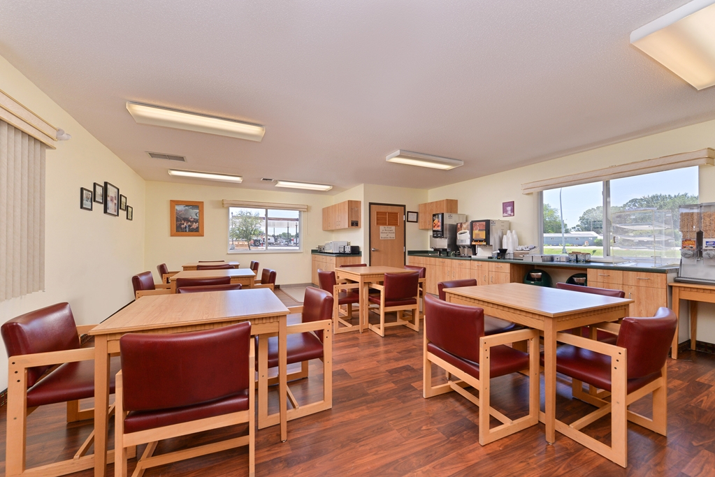 Americas Best Value Inn & Suites Spring Valley - photo 25