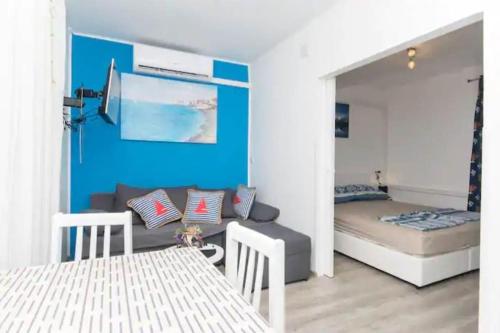 Dubrovnik cute little corner apartment
