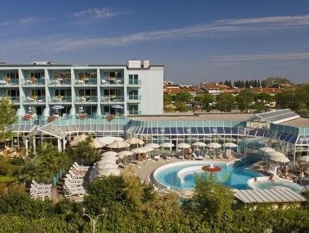 Hotel Savoy — hotel in Grado