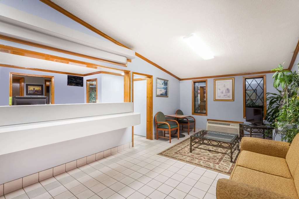 Knights Inn Columbia - photo 4