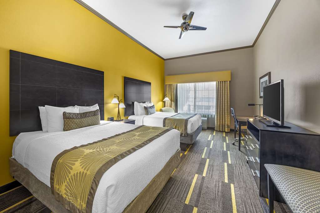 Best Western Plus Emerald Inn & Suites - photo 11