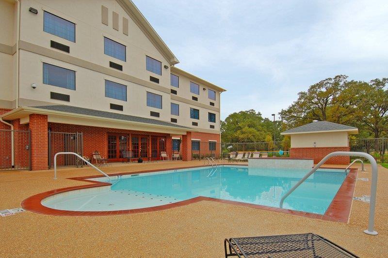 Franklin Inn & Suites - photo 34
