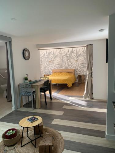 L'etape de Marcel Ayme — hotel in Avoine