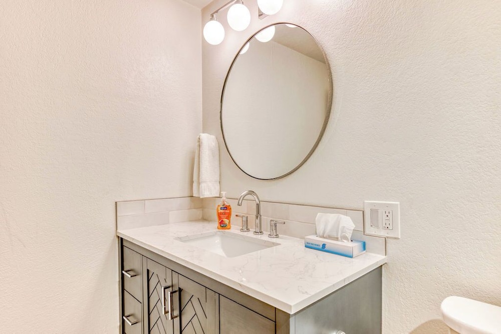 Sand & Sea Resort Condominiums - photo 842