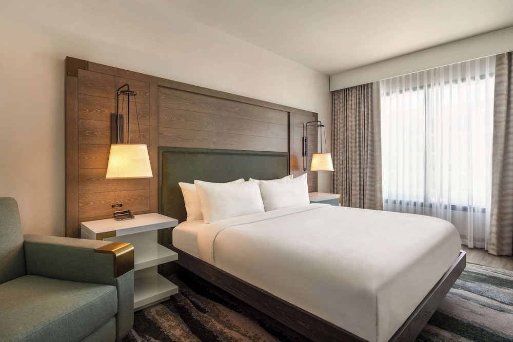 Embassy Suites by Hilton Panama City Beach Resort - photo 24