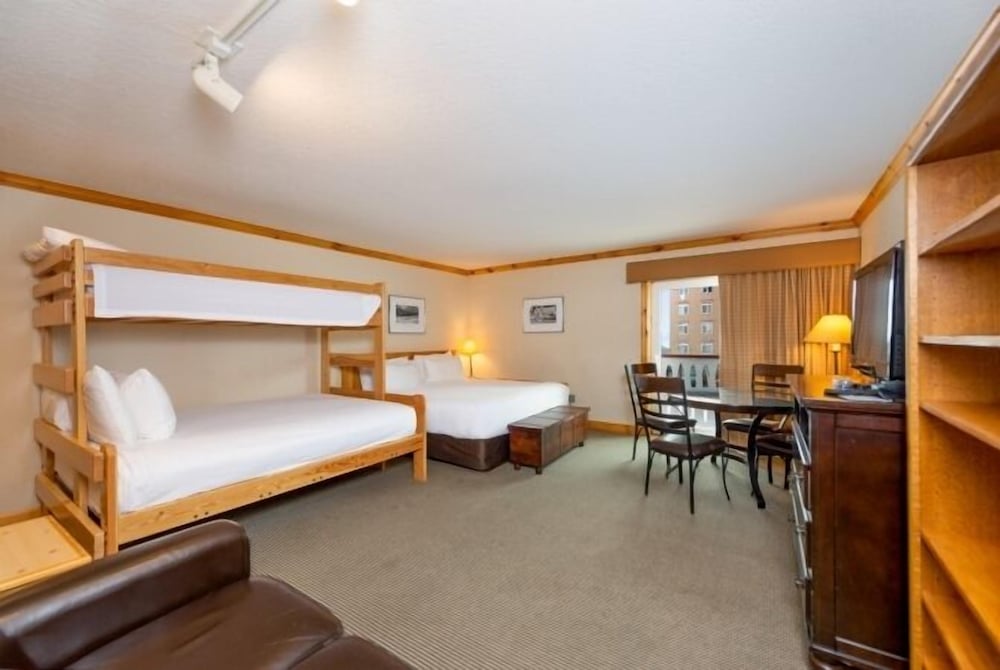 Schweitzer Mountain Resort Selkirk Lodge - photo 27