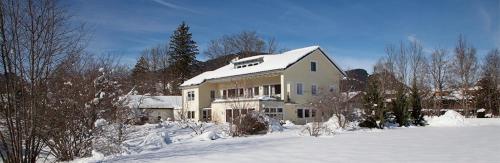 Chalet Manhard — 4-Star Luxury Hotel in Pfronten, Germany