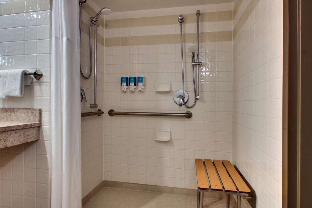 Drury Inn & Suites Evansville East - photo 41