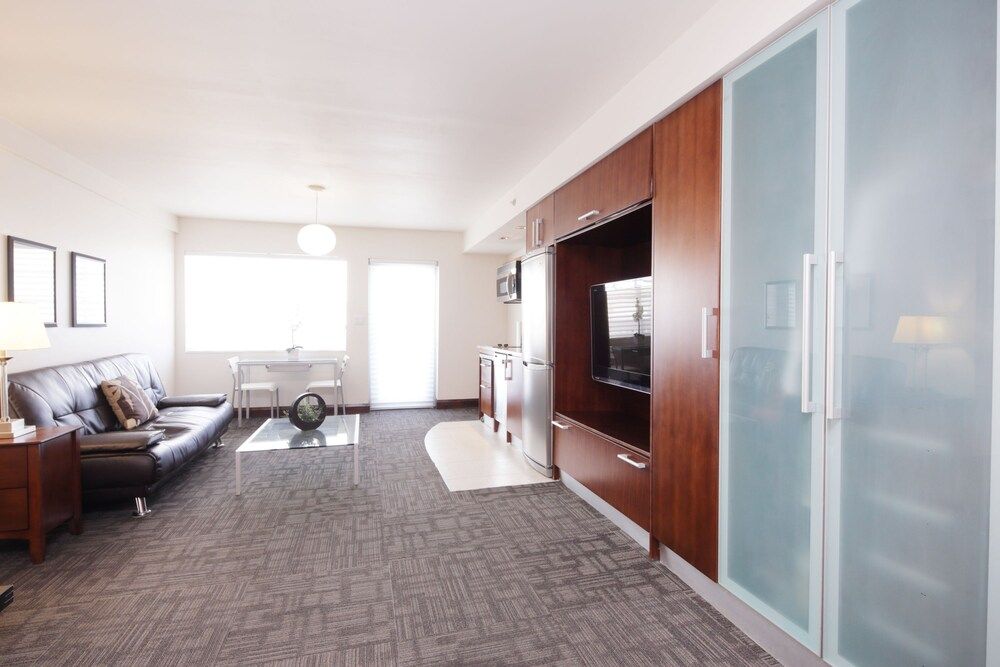 Strand Ocean Drive Suites - photo 14