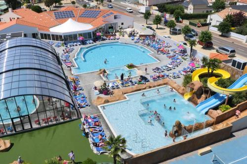 Richards Holidays — Jard Sur Mer