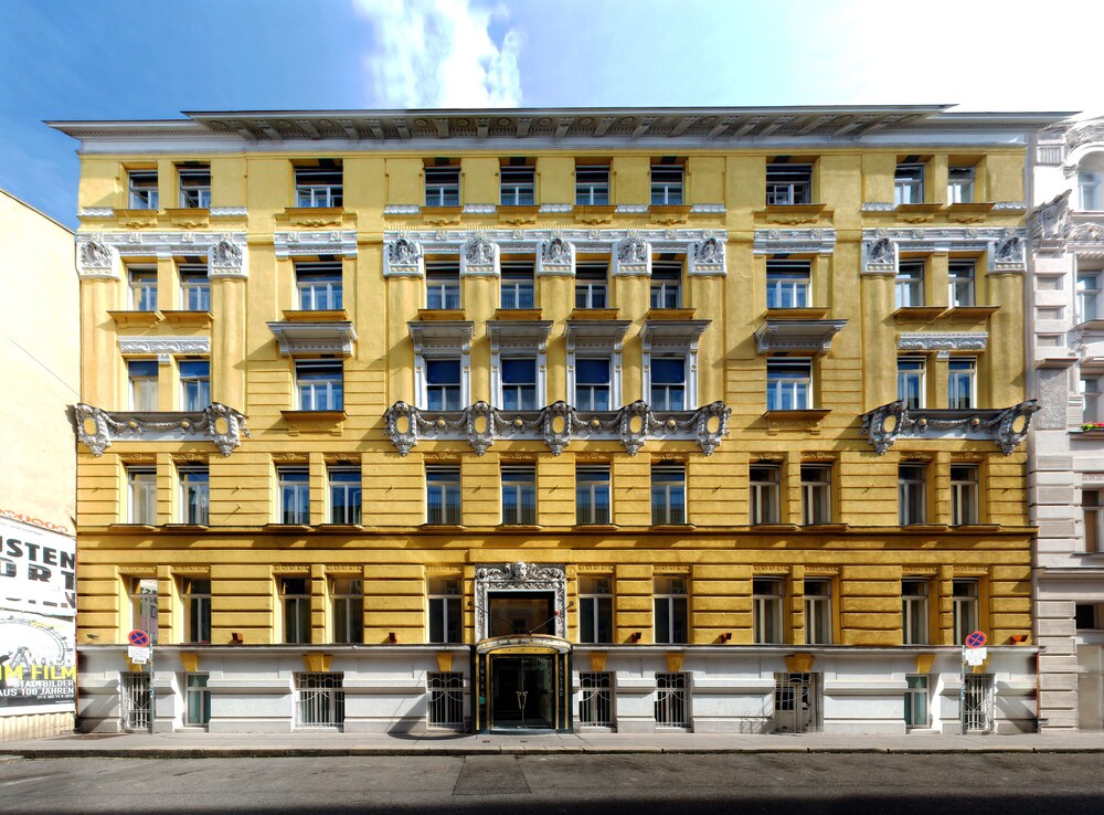 Carlton Opera Hotel - last minute hotel in Vienna