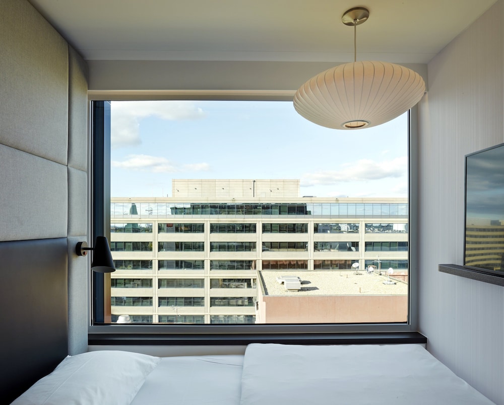 citizenM Washington DC Capitol - photo 6