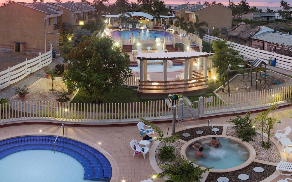 Palmares del Frances — hotel in Santiago De Tolu