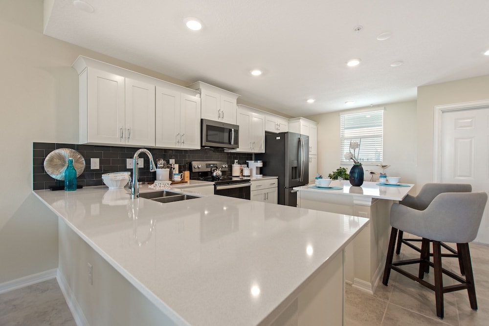 Resort Life At Storey Lake By Shine Villas #702 2 Bedroom Apts - photo 8