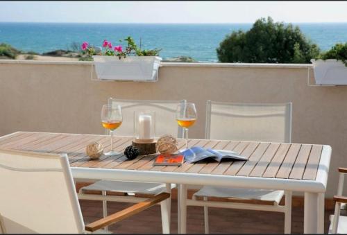 Esperienza Luxury fronte mare con piscina — 4-Star Luxury Hotel in Ispica, Italy