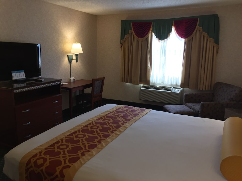 Triplodge Hotel Santa Clarita Valencia - photo 11