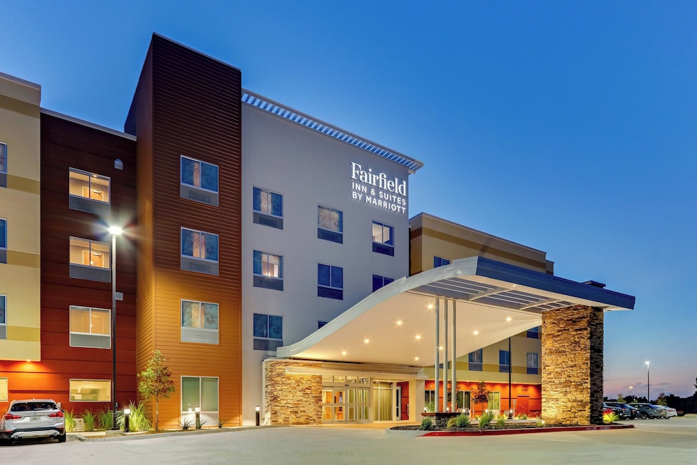 Fairfield Inn & Suites by Marriott Dallas Love Field - photo 29