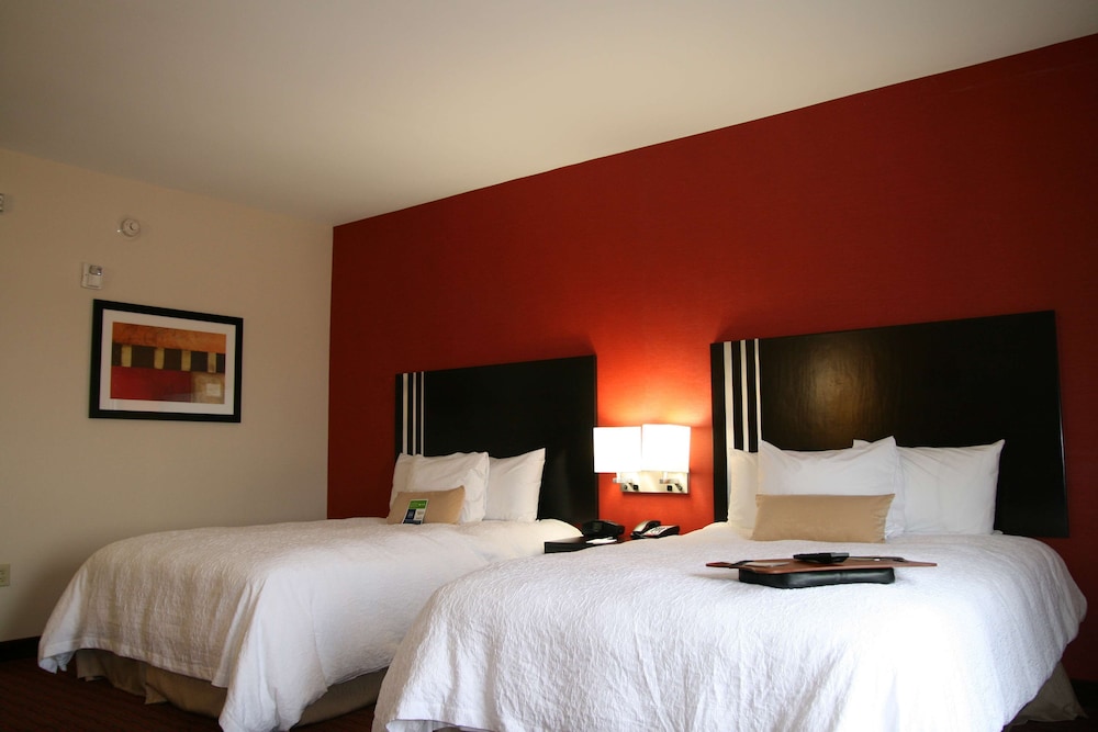Hampton Inn & Suites Lebanon - photo 20