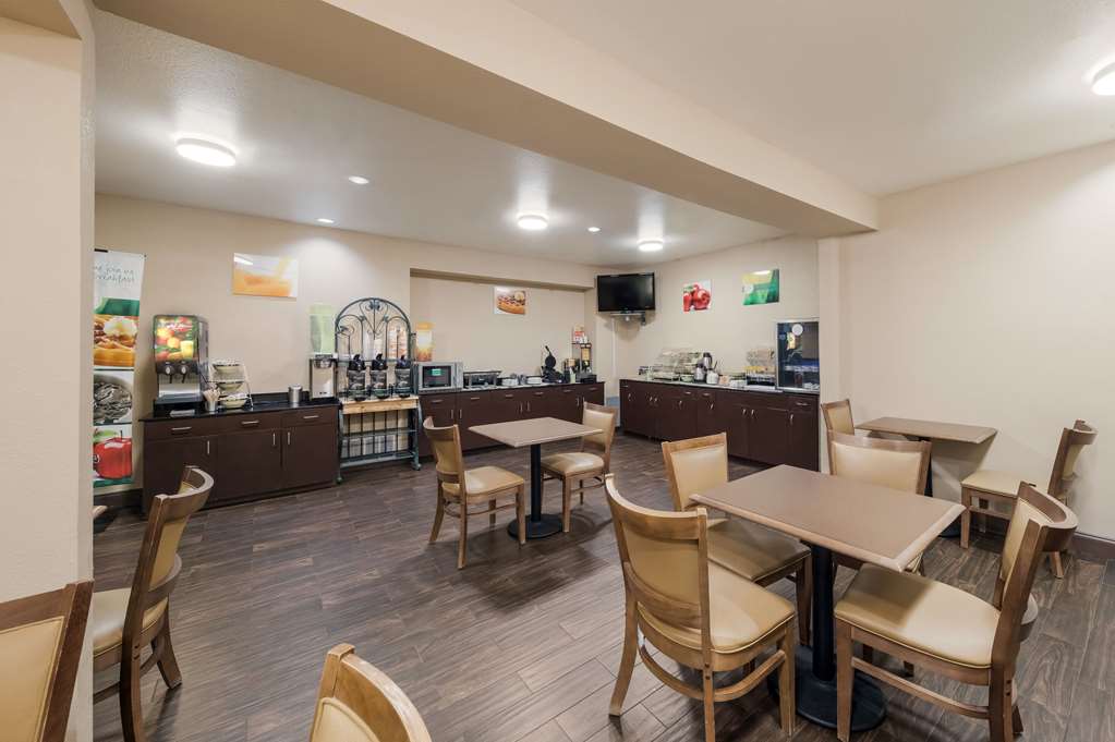 Quality Inn & Suites Terrell - photo 35