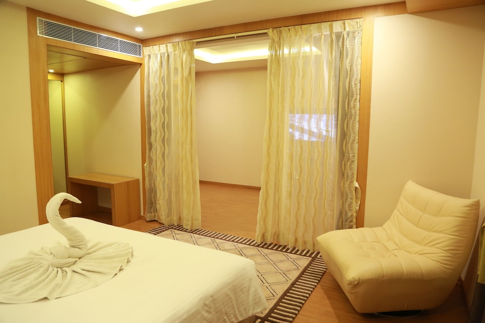 Hotel Himalayaa in Tiruvannamalai, India