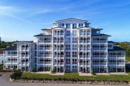 Haus Ostseeapartments am Fehmarnsund Wohnung 28 White Pearl — 4-Star Luxury Hotel in Grossenbrode, Germany