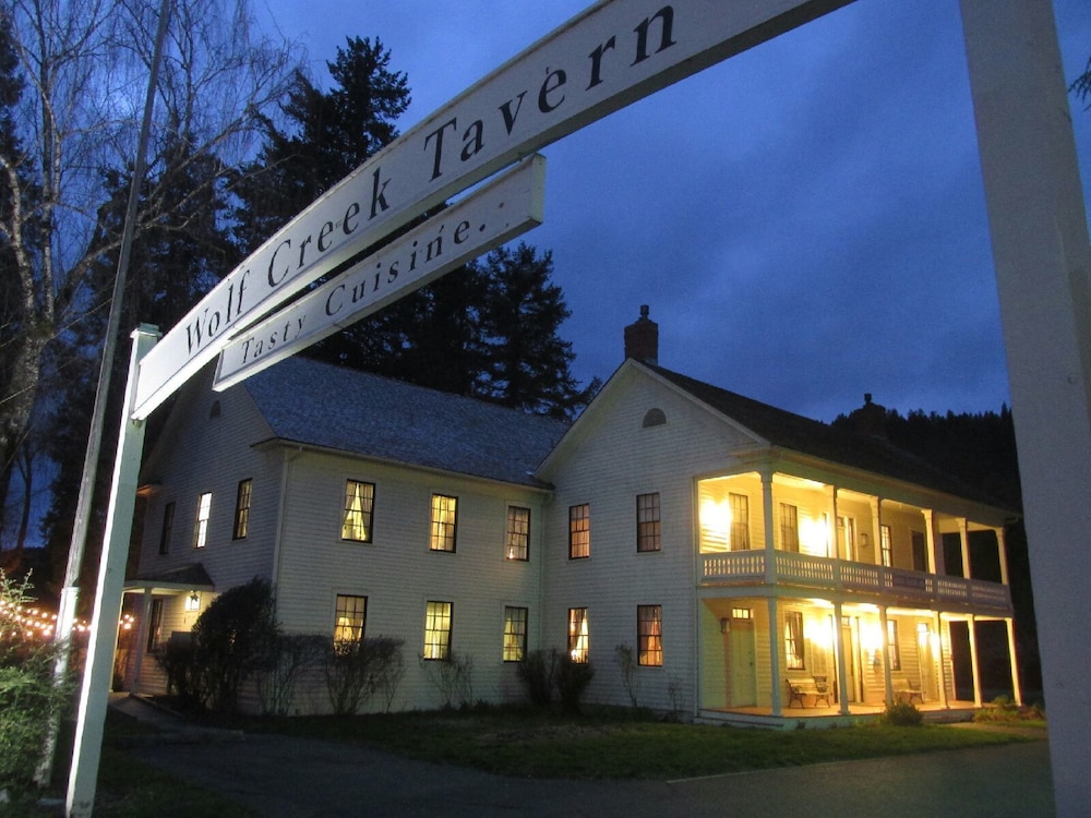 Wolf Creek Inn And Tavern 10916139 — Wolf Creek