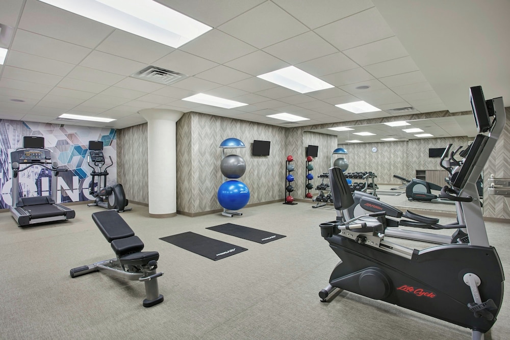 SpringHill Suites by Marriott Milwaukee Downtown - photo 33