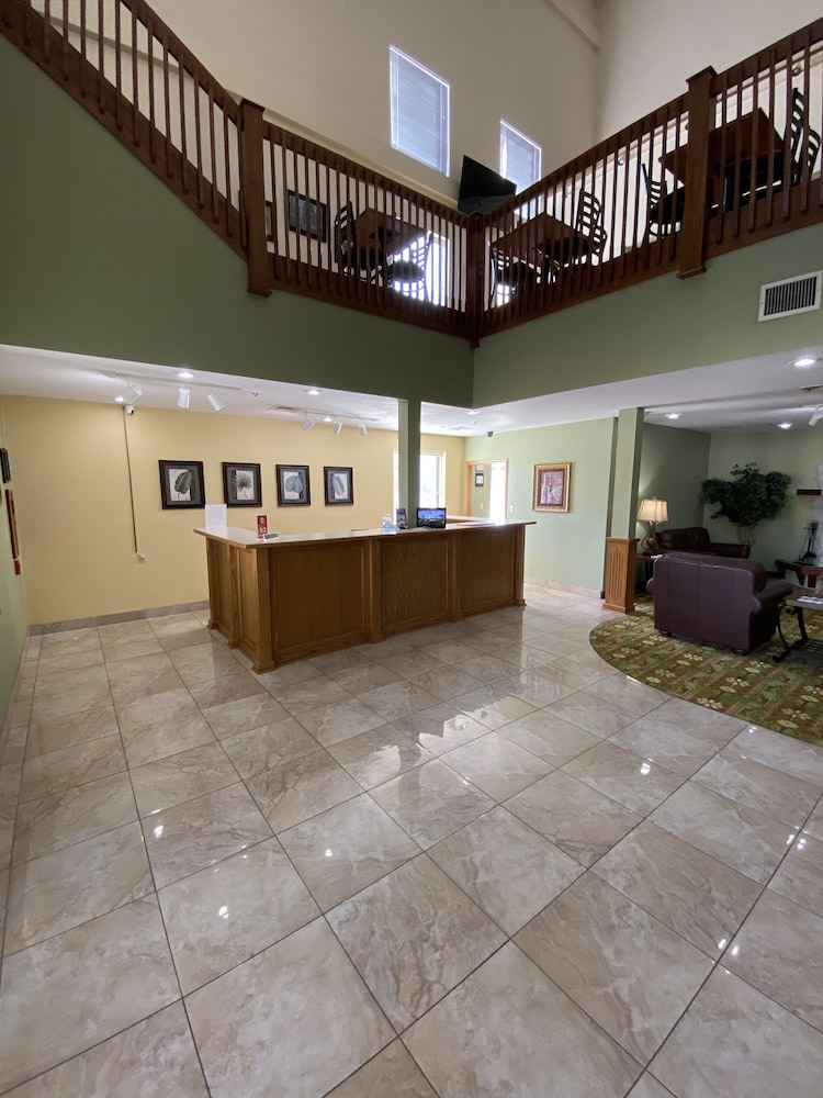Brookwood Inn - photo 3