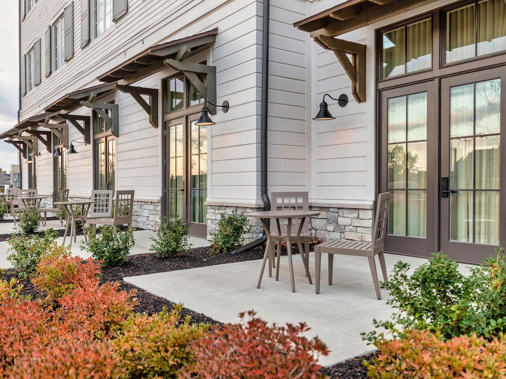 The Inn at Meadowbrook - photo 17
