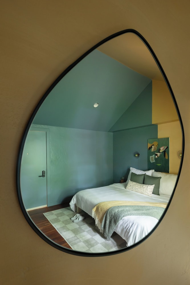 The Trail in Adams Berkshires Art Hotel - photo 5