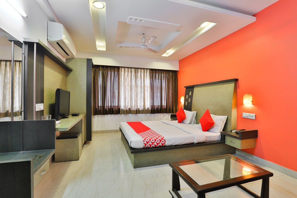 OYO 22574 Hotel Deep Palace — hotel in Jamnagar