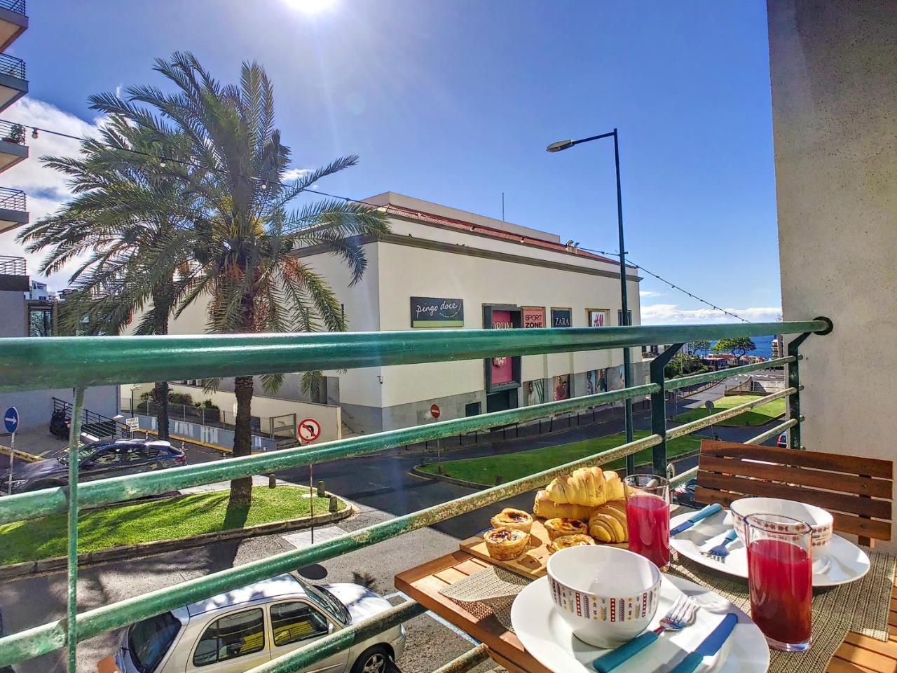 Theos Apartment by LovelyStay — 4-Star Luxury Hotel in Funchal, Portugal