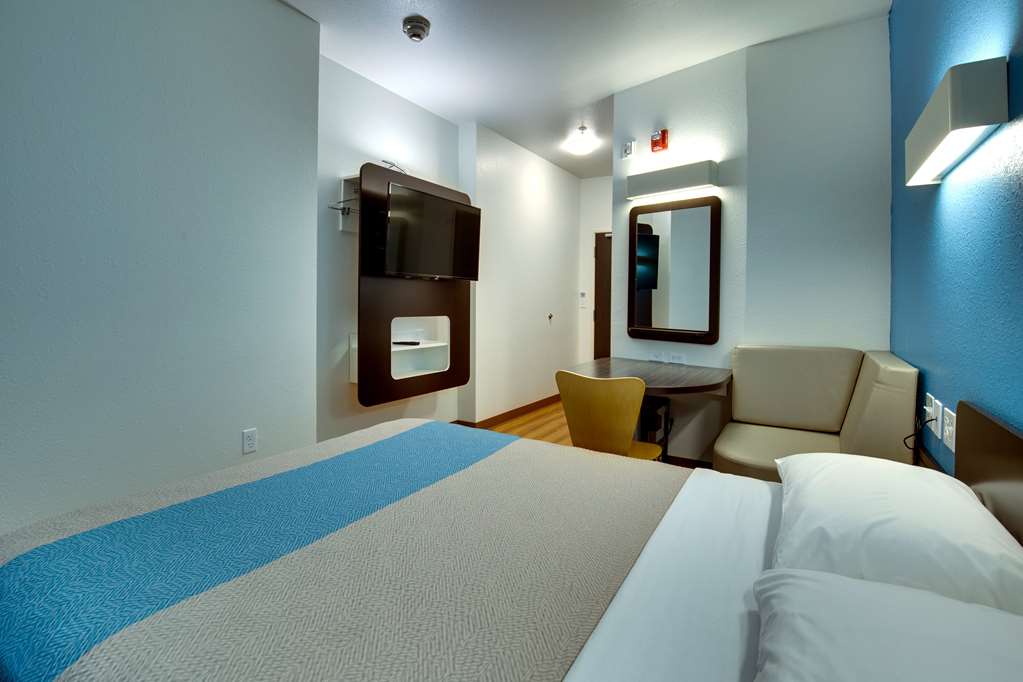 Motel 6 Poplar Bluff MO - photo 15