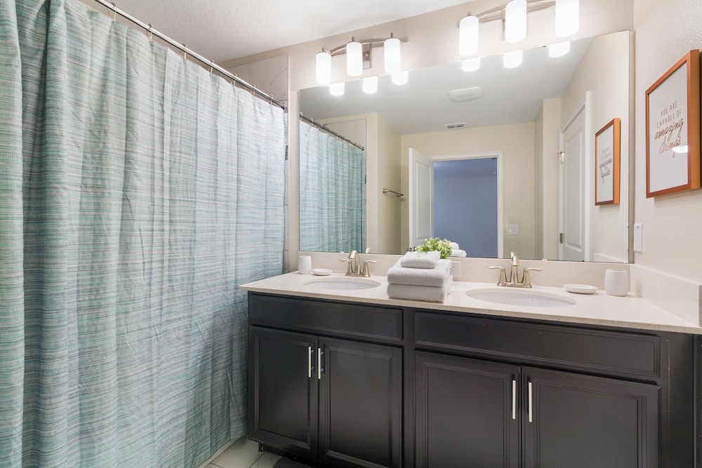 4 Bedrooms 3 Bathrooms Storey Lake 4829 Rc - photo 9