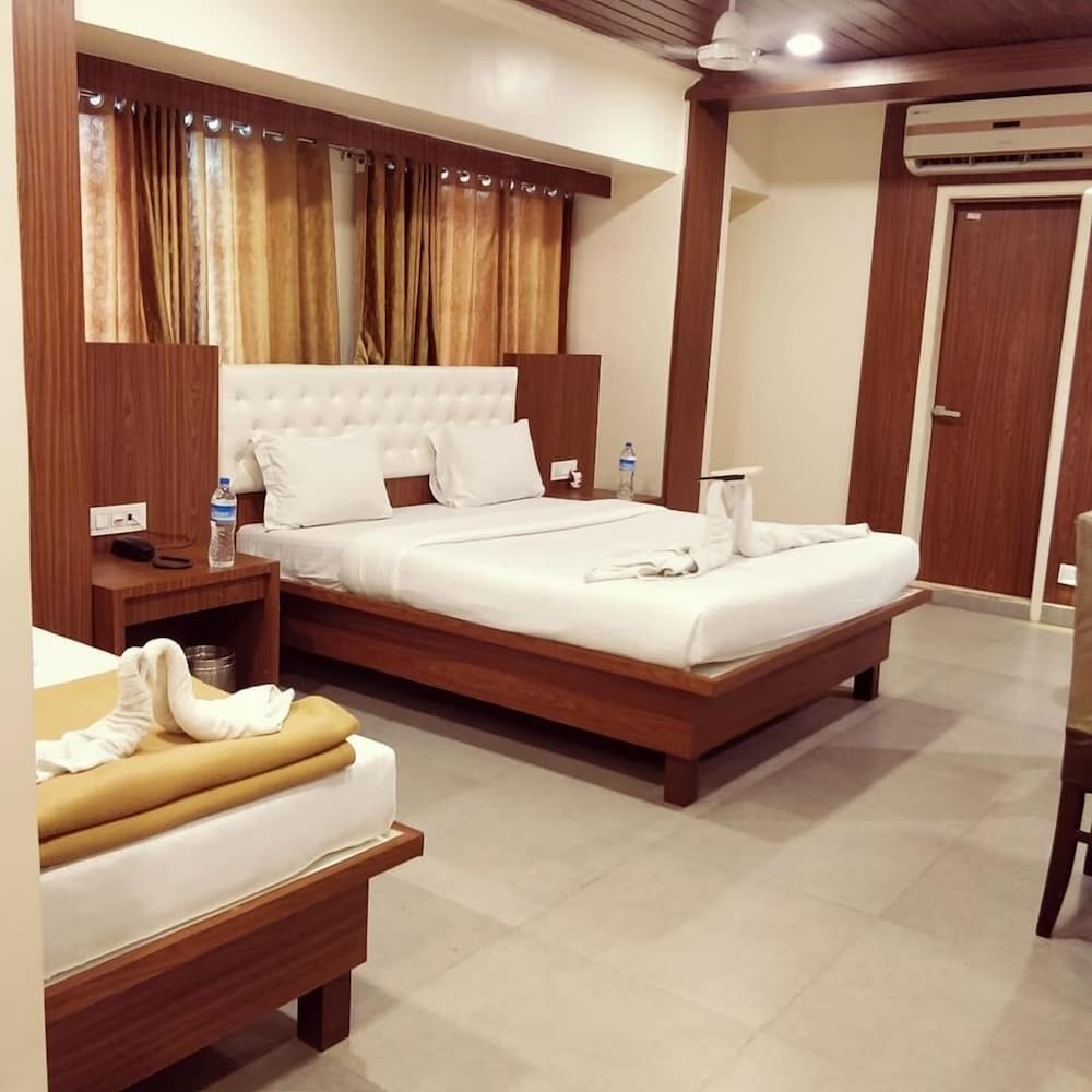 Hotel swagatham Residency in Navi Mumbai, India