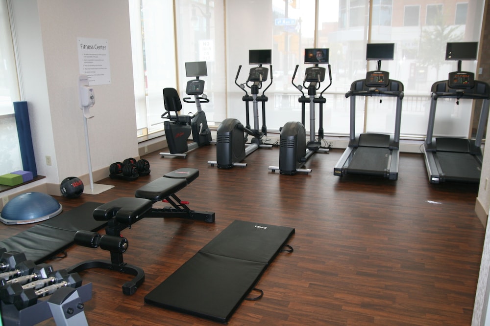 Holiday Inn Express & Suites Buffalo Downtown Medical CTR by IHG - photo 17