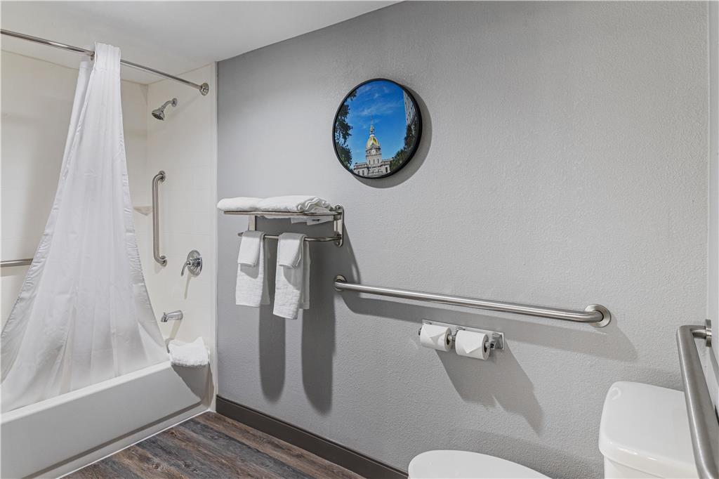 Best Western Plus Savannah Gateway - photo 12