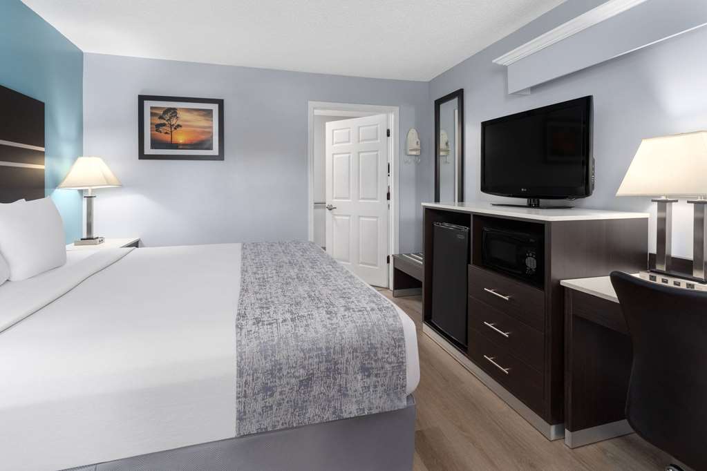 Baymont by Wyndham Brunswick GA - photo 27