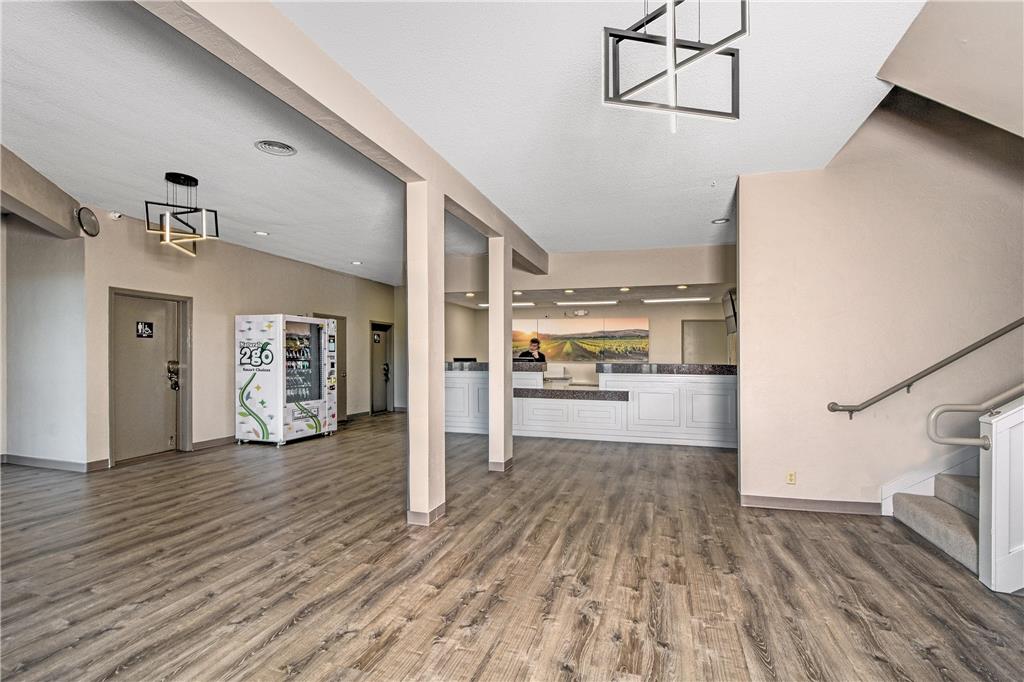 Days Inn by Wyndham Novato San Francisco - photo 8