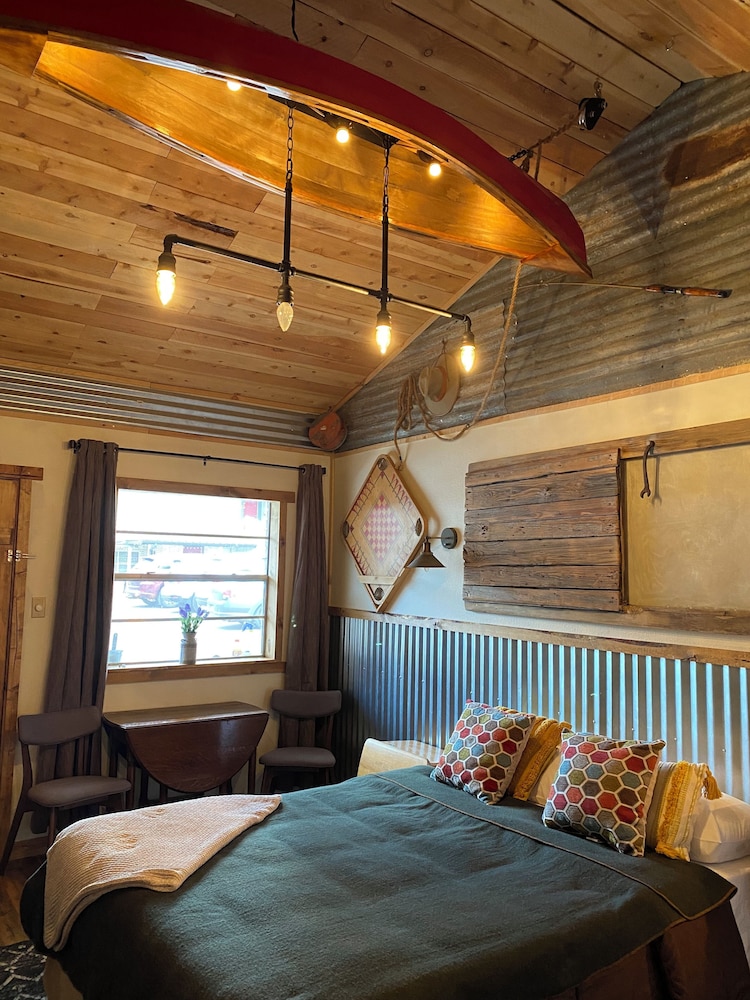 Dusty Boots Motel & Cafe - photo 13