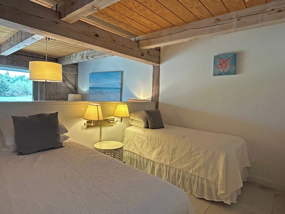 The Island Inn on Martha's Vineyard - photo 8